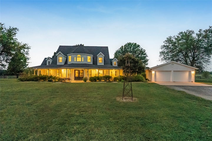 Photo 1 of 98 — 815 W 90th Street, Wagoner, OK 74467
