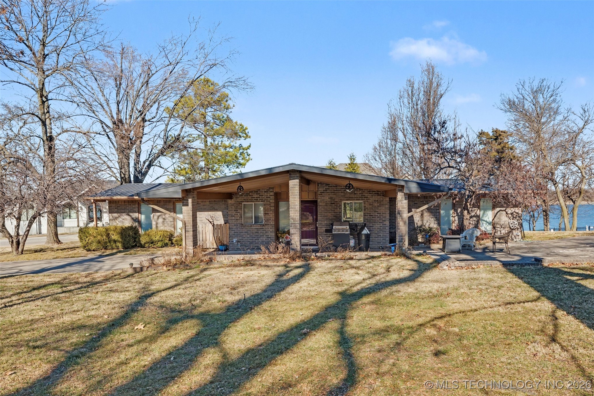 Photo 1 of 35 — 59396 E 288 Court, Grove, OK 74344