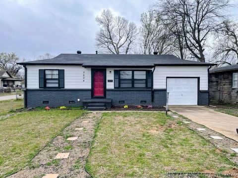 Photo of 3804 W 4th Street, Tulsa, OK 74127 (MLS # 2607974)