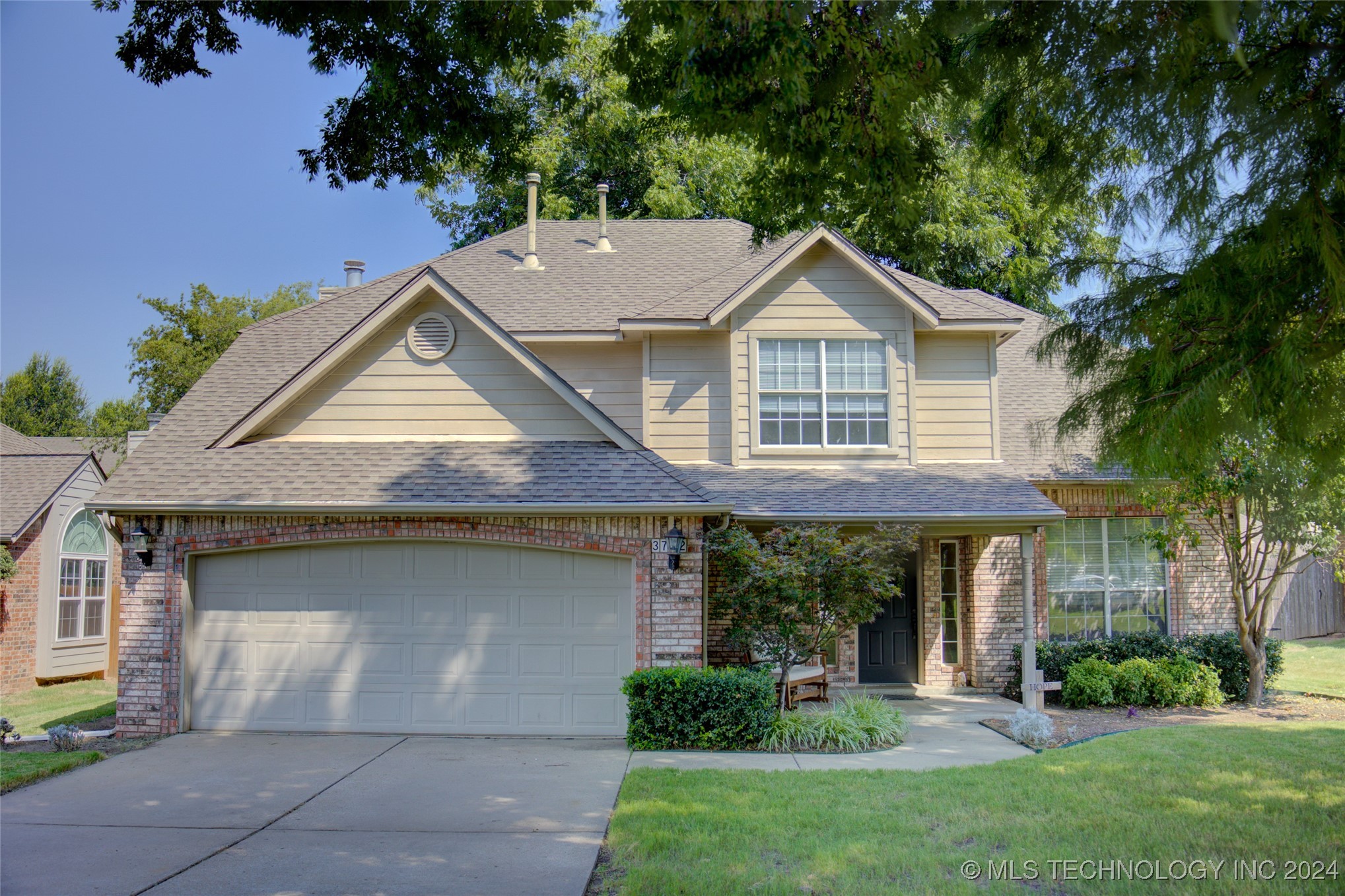 View Broken Arrow, OK 74012 house