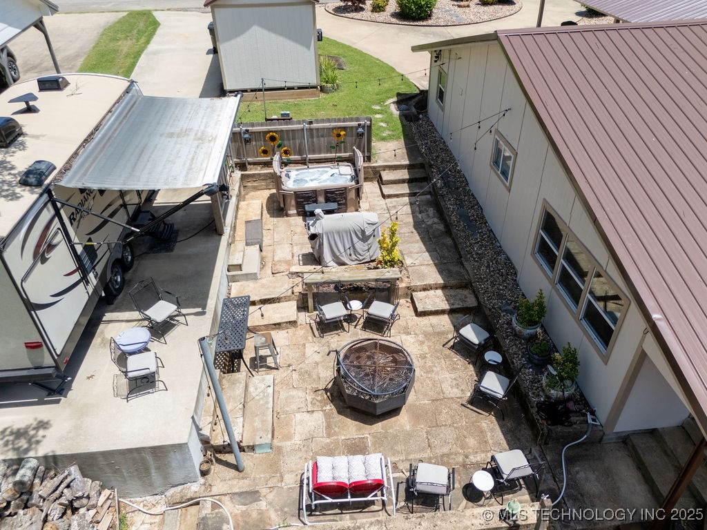1064 Lakeside Drive