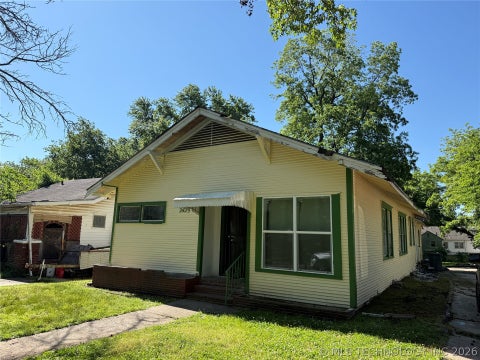 Photo of 2429 Columbus Street, Muskogee, OK 74401 (MLS # 2617299)