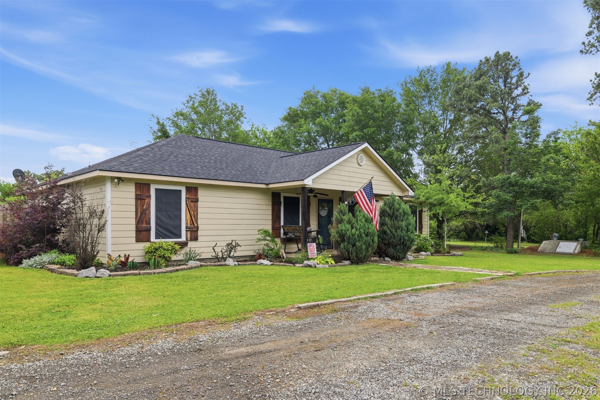 2251 Green Acres
