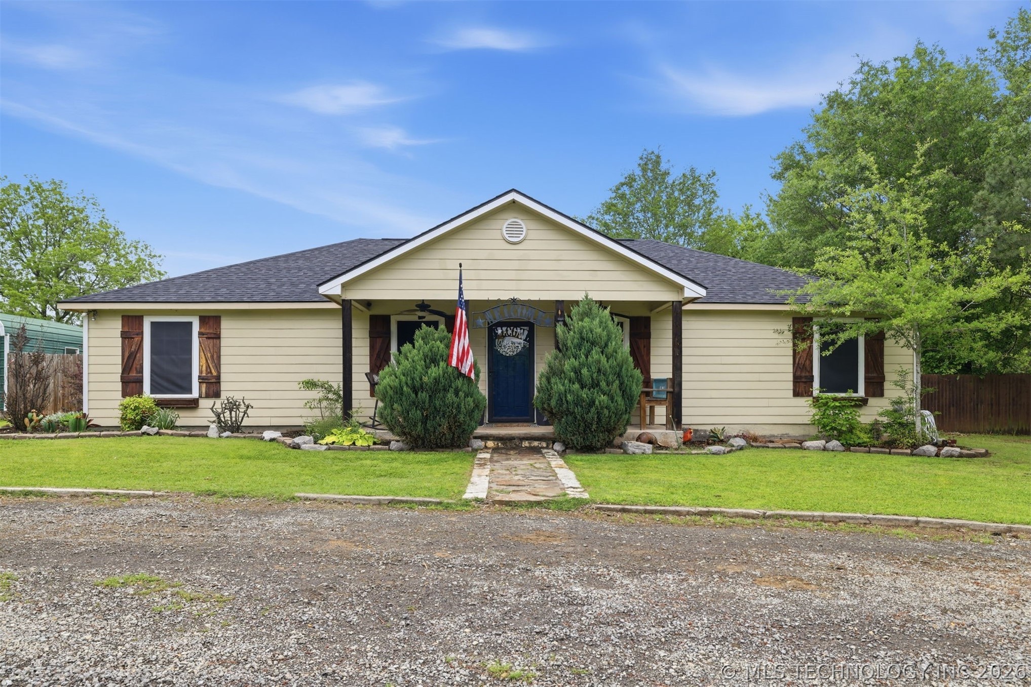 2251 Green Acres
