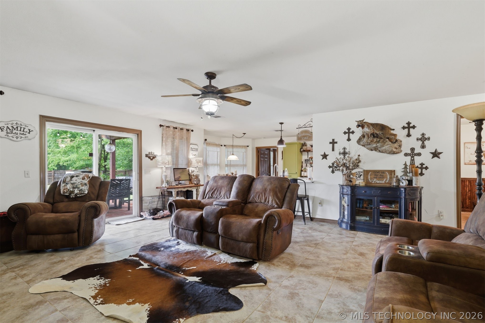 2251 Green Acres