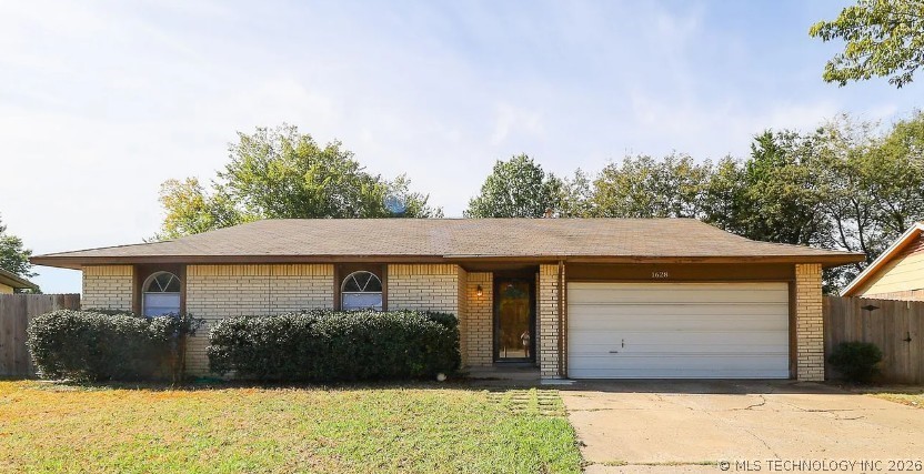 Photo 1 of 1 — 1628 S Sycamore Avenue, Broken Arrow, OK 74012