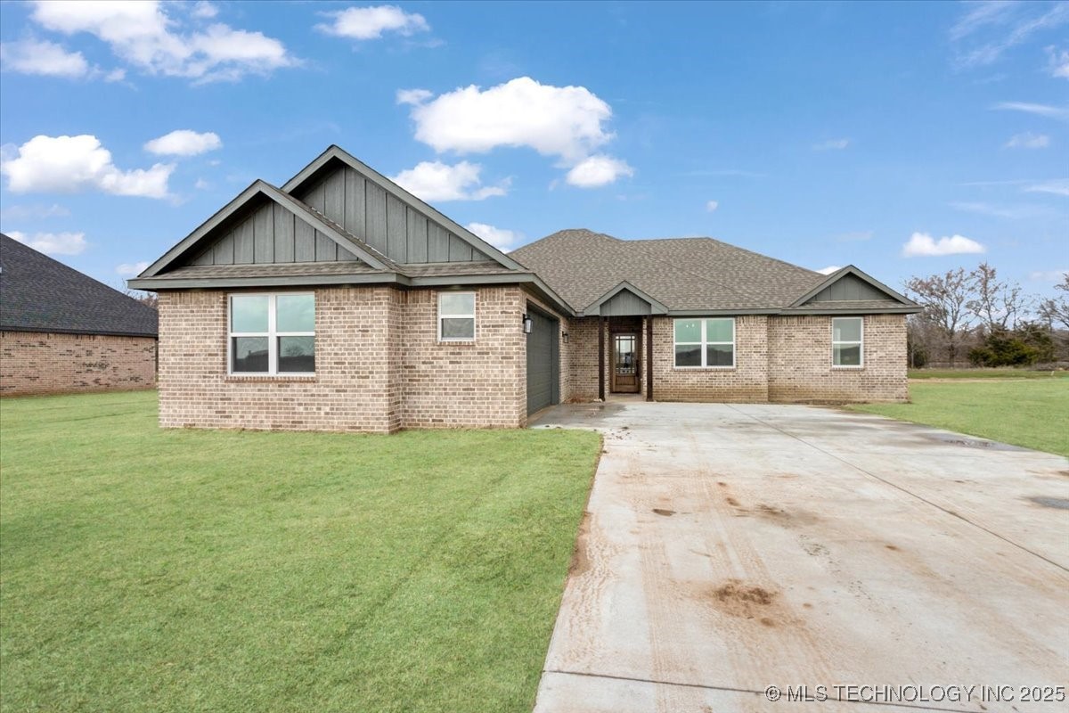 320 Sunset Way