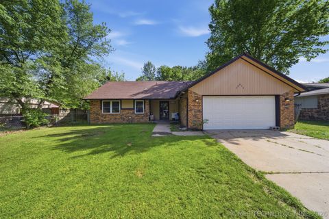 Photo of 28654 E 138th Street S, Coweta, OK 74429 (MLS # 2616538)