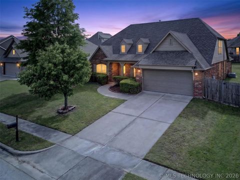 Photo of 1004 S 75th Street, Broken Arrow, OK 74014 (MLS # 2616328)
