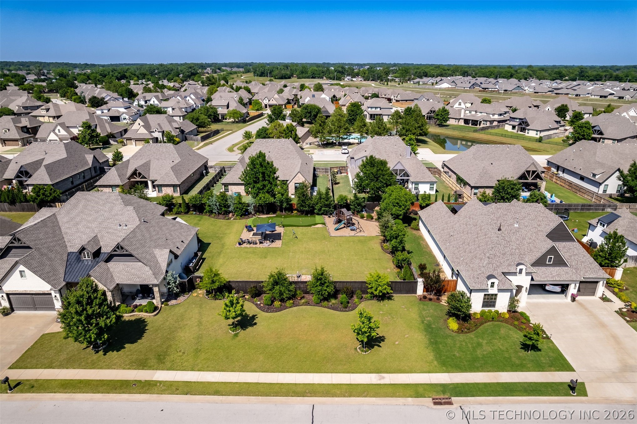 Photo 1 of 17 — 6709 E 134th Place S, Bixby, OK 74008