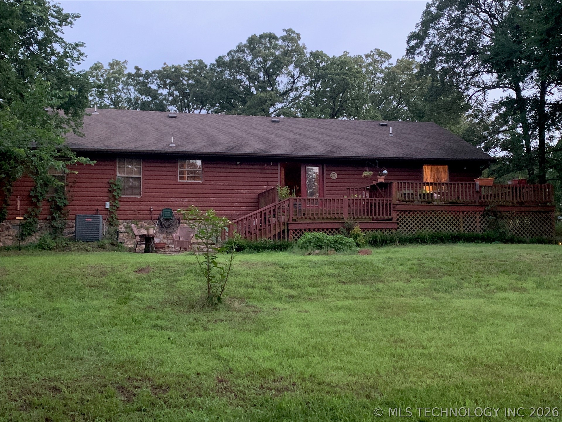 2897 N Lakeside Circle
