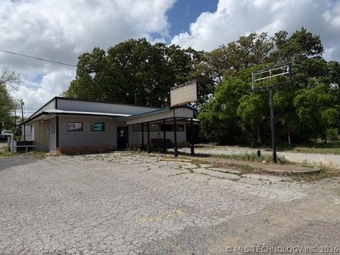 1319 N 1st Durant OK 74701