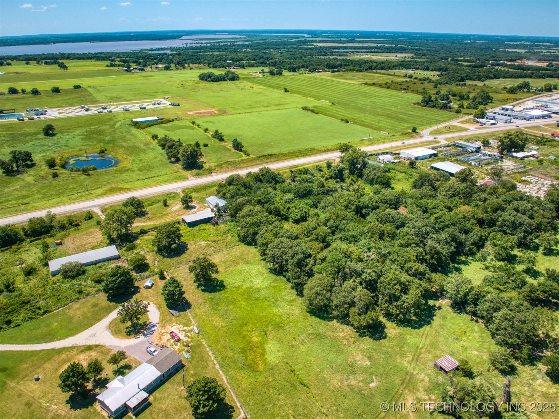 1882 Hwy 377