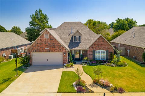 Photo of 10401 N 114th EastAvenue, Owasso, OK 74055 (MLS # 2630356)