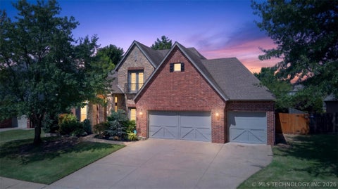 Photo of 10906 S 88th EastAvenue, Tulsa, OK 74133 (MLS # 2624306)