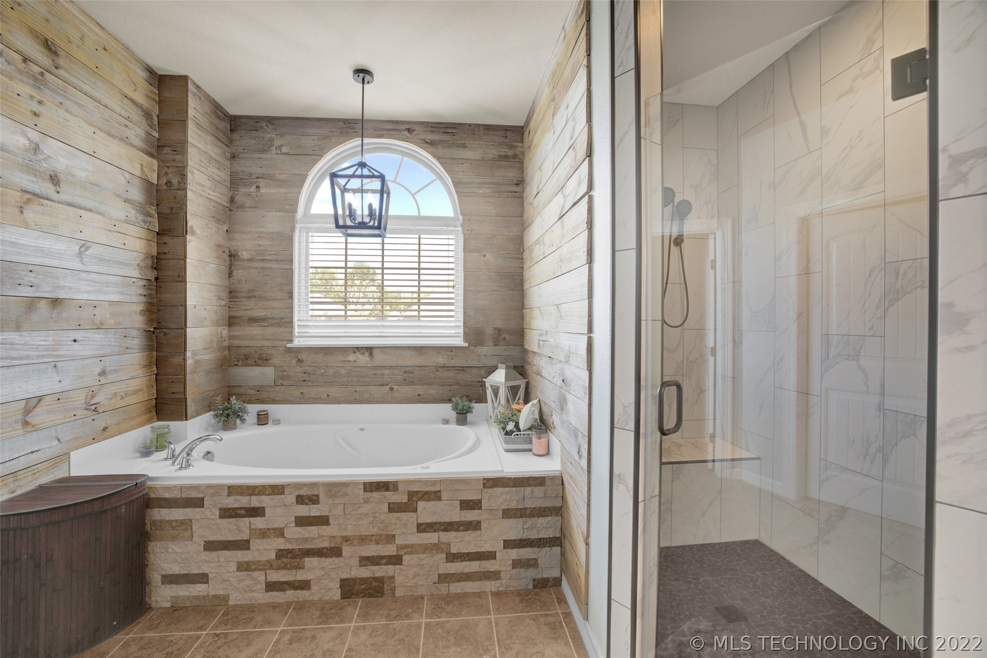 Photo 16 of 27 of 104 E 136th Street house