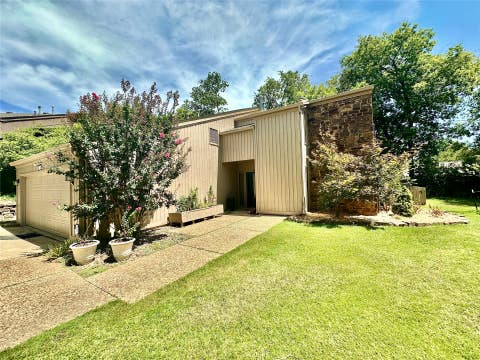 Photo of 3313 E 68th Place #6, Tulsa, OK 74136 (MLS # 2630359)