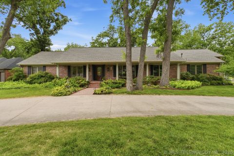Photo of 5634 S Delaware Avenue, Tulsa, OK 74105 (MLS # 2616365)