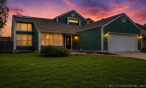 Photo of 6417 E 93rd Place, Tulsa, OK 74137 (MLS # 2616362)