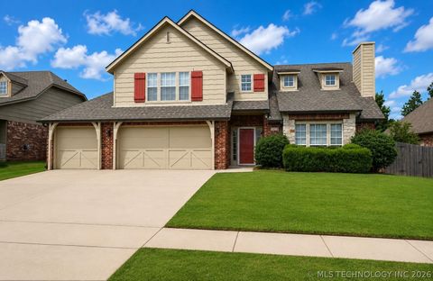 Photo of 2422 S Umbrella Place, Broken Arrow, OK 74012 (MLS # 2621983)