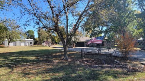 Photo of 15090 N 251 Road, Okmulgee, OK 74447 (MLS # 2617547)