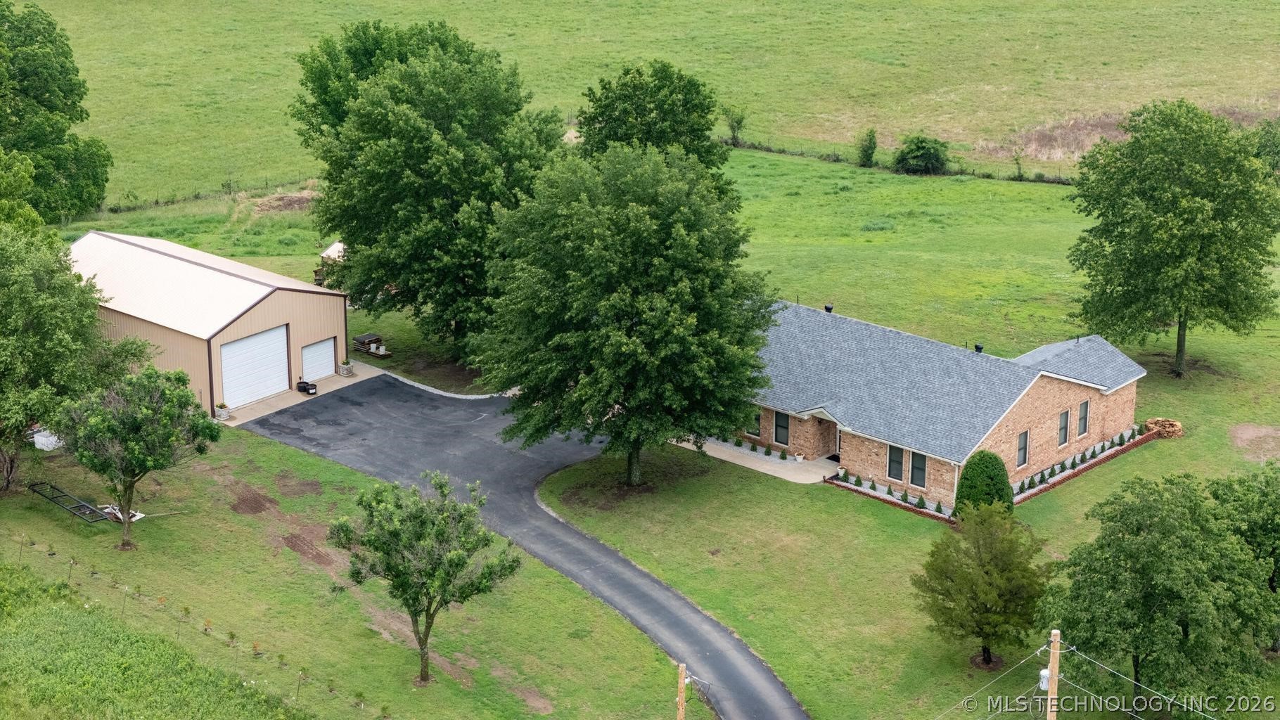 Photo 1 of 45 — 29498 S 4520 Road, Afton, OK 74331