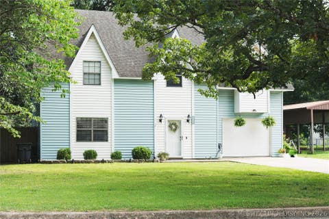 Photo of 1218 E Boone Street, Tahlequah, OK 74464 (MLS # 2618191)