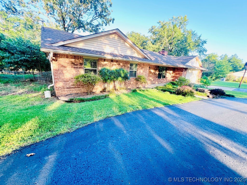 276 Emery Lane