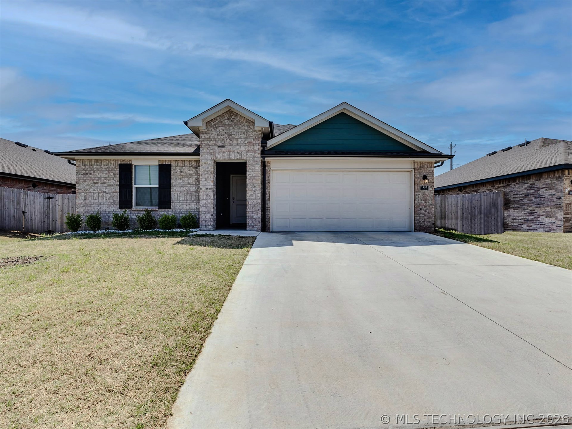 Photo 1 of 24 — 1825 E Vandalia Street, Broken Arrow, OK 74012