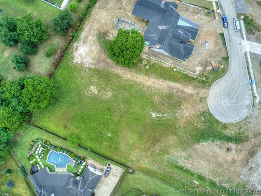 10612 S HOLLEY ST, JENKS, OK 74037 - Image 96405bedea8ea44fafa3091be9f8b598/1949280036