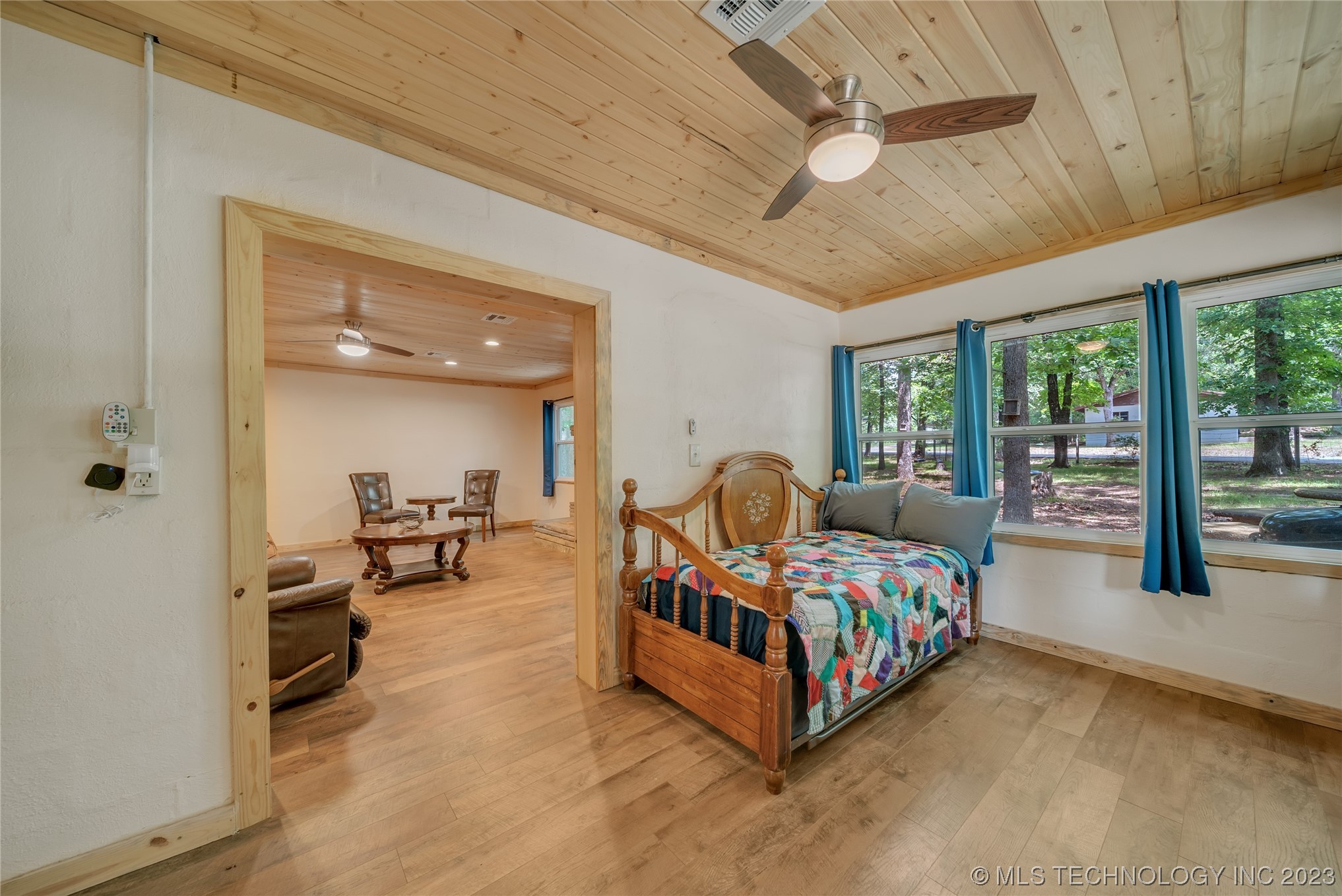 Photo 5 of 19 of 21244 W 898 Road house