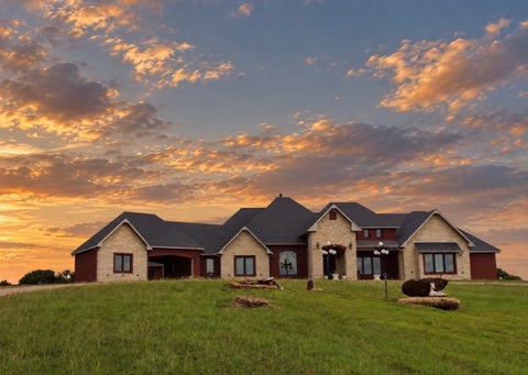 Photo of 0 Loves Valley Road, Marietta, OK 73448 (MLS # 2638014)