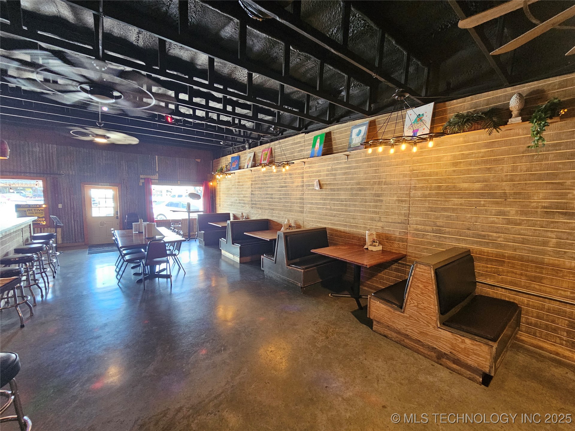 312 W Main