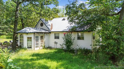 Photo of 8119 N 544, Tahlequah, OK 74464 (MLS # 2601108)