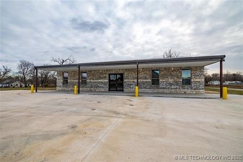 101 E Main Street Durant OK 74701