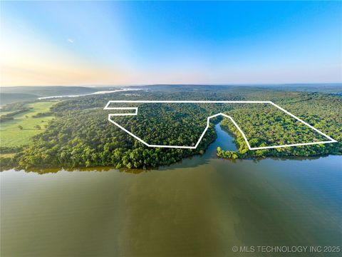 Photo of 168 N 4400 Road, Webbers Falls, OK 74470 (MLS # 2548782)