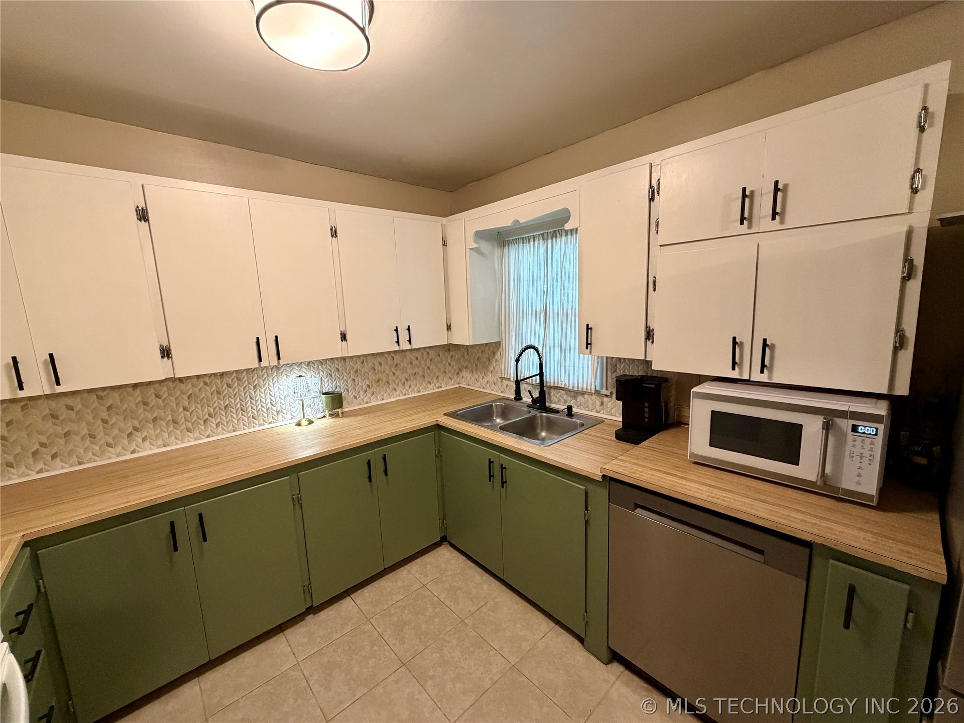 2407 Fredonia Street, Muskogee, OK 74403 — MLS #2612468 — photo 13 of 30