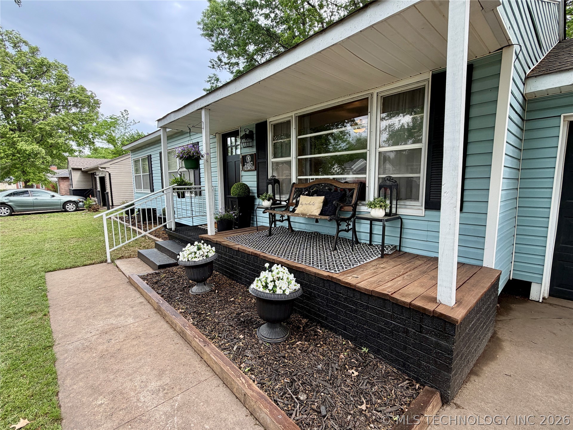 2407 Fredonia Street, Muskogee, OK 74403 — MLS #2612468 — photo 3 of 30