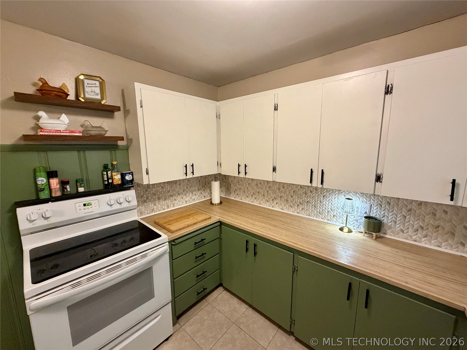 2407 Fredonia Street, Muskogee, OK 74403 — MLS #2612468 — photo 12 of 30