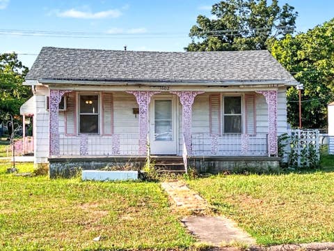 Photo of 1602 N Aberdeen Street, Muskogee, OK 74403 (MLS # 2630026)