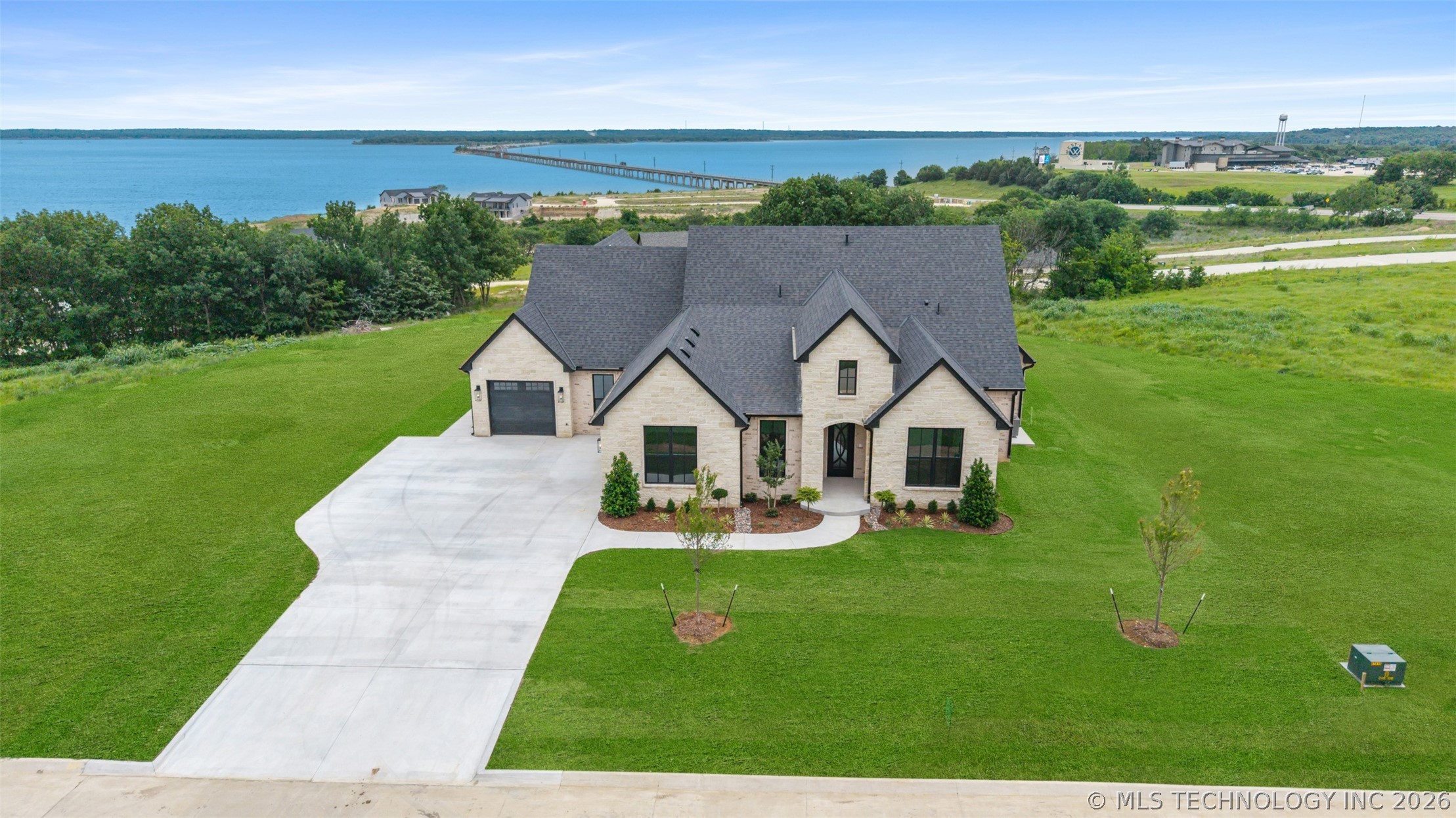 12216 Reflection Pointe Drive