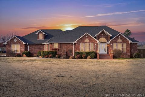 Photo of 2168 S 433 Road, Pryor, OK 74361 (MLS # 2605089)