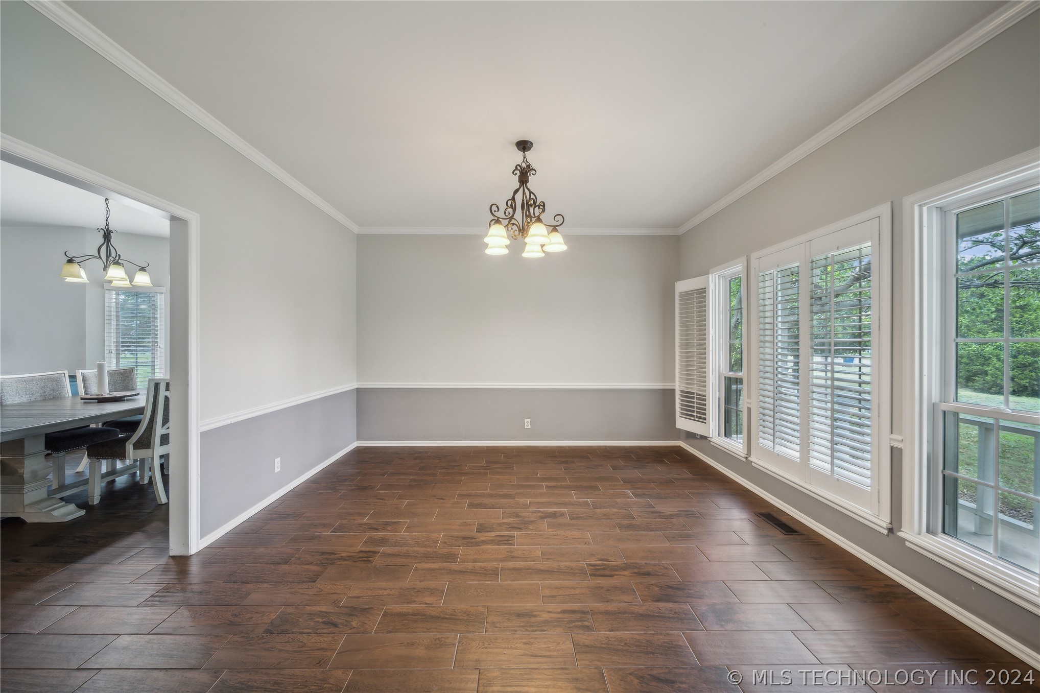 Photo 11 of 29 of 10423 Ashford Circle house