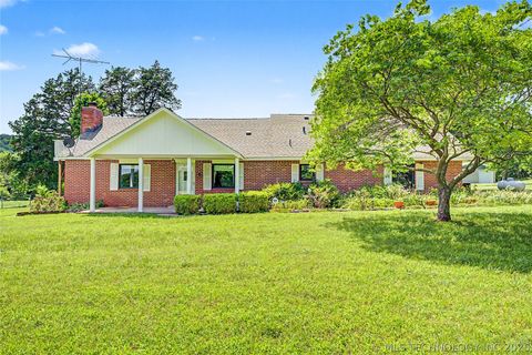 Photo of 267 County Road 3013, Bartlesville, OK 74003 (MLS # 2621914)