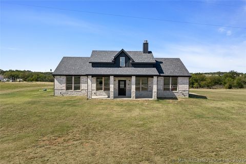 Photo of 12499 Fox Hollow Road, Marietta, OK 73448 (MLS # 2624620)