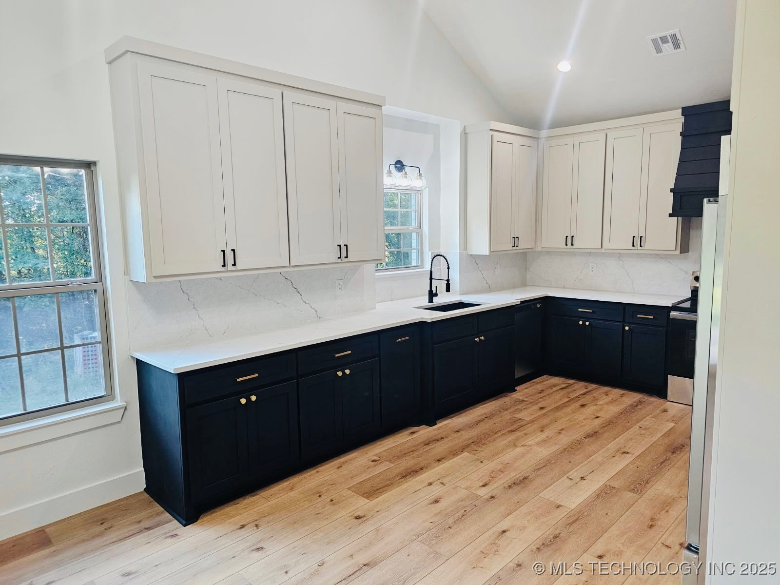 11130 Spanish Oak
