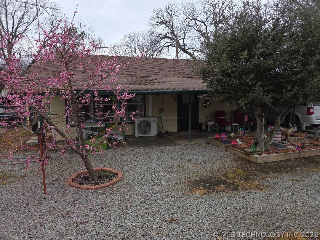 Photo 1 of 47 — 120290 S 4182, Eufaula, OK 74432