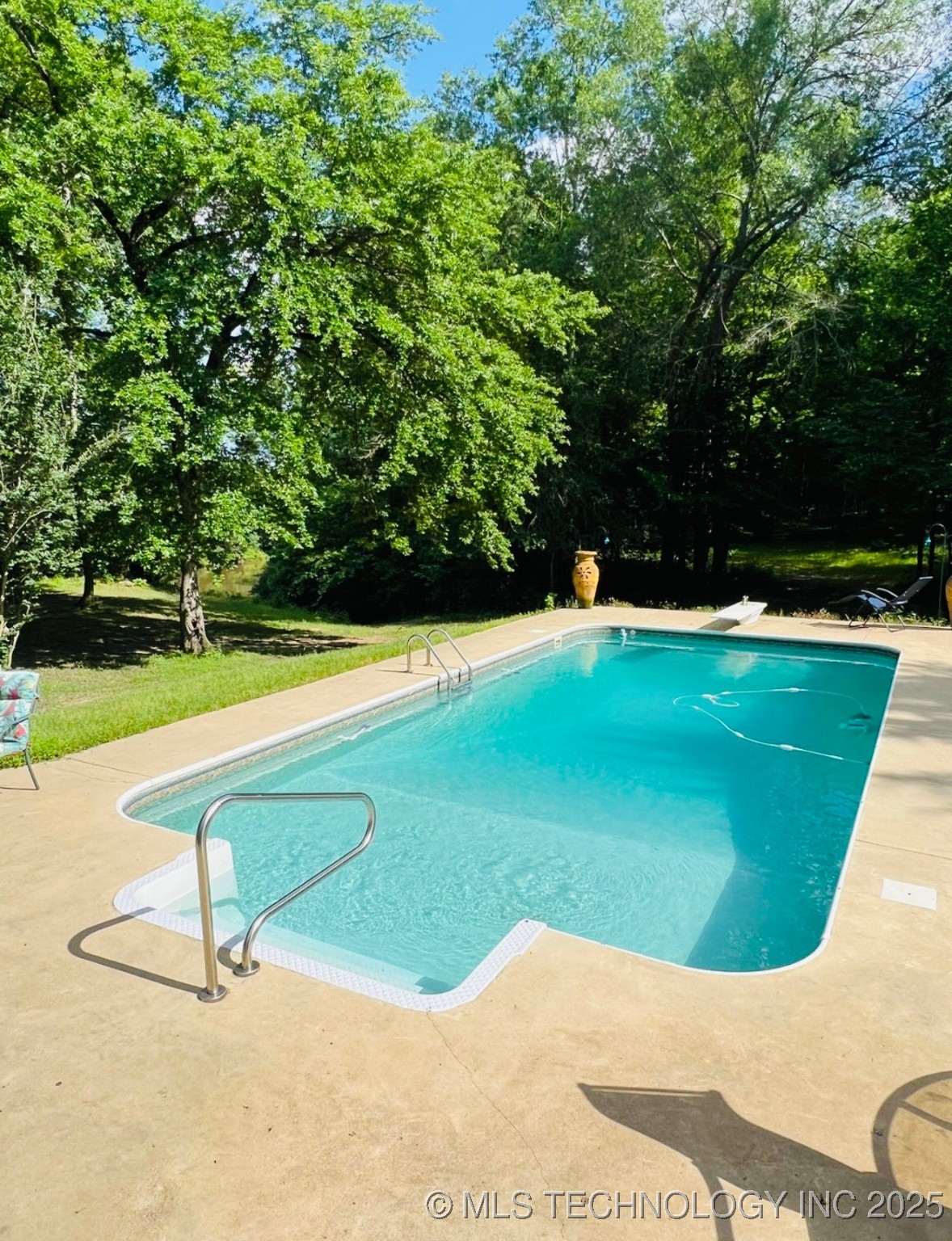 1761 JC Loop