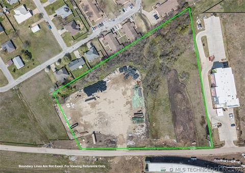 1007 N Service Road Calera OK 74730