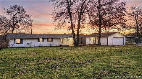 Photo of 114177 S 4209, Eufaula, OK 74432 (MLS # 2604837)